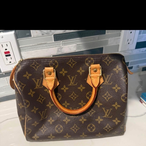 Louis Vuitton Vintage Monogram Speedy 25 - Picture 4 of 6